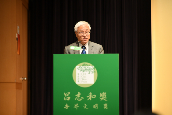 香港大學首席副校長譚廣亨教授於講座開始前致歡迎辭。